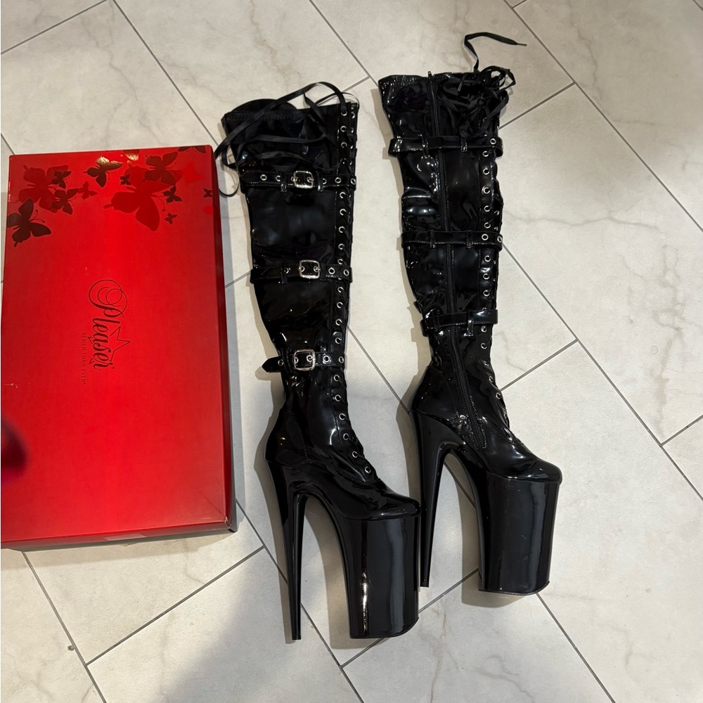 Pleaser Goth Shiny Black Lace-Up Strappy Platform Boots